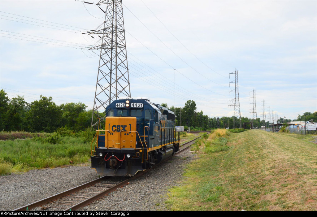 Front to Long hood shot of CSX 4421